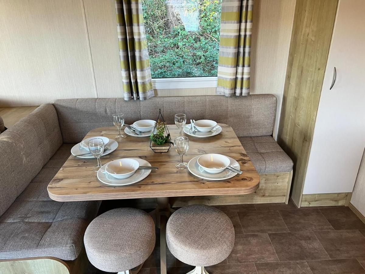 Blackpool Caravan In Haven Marton Mere Holiday Park Eksteriør bilde