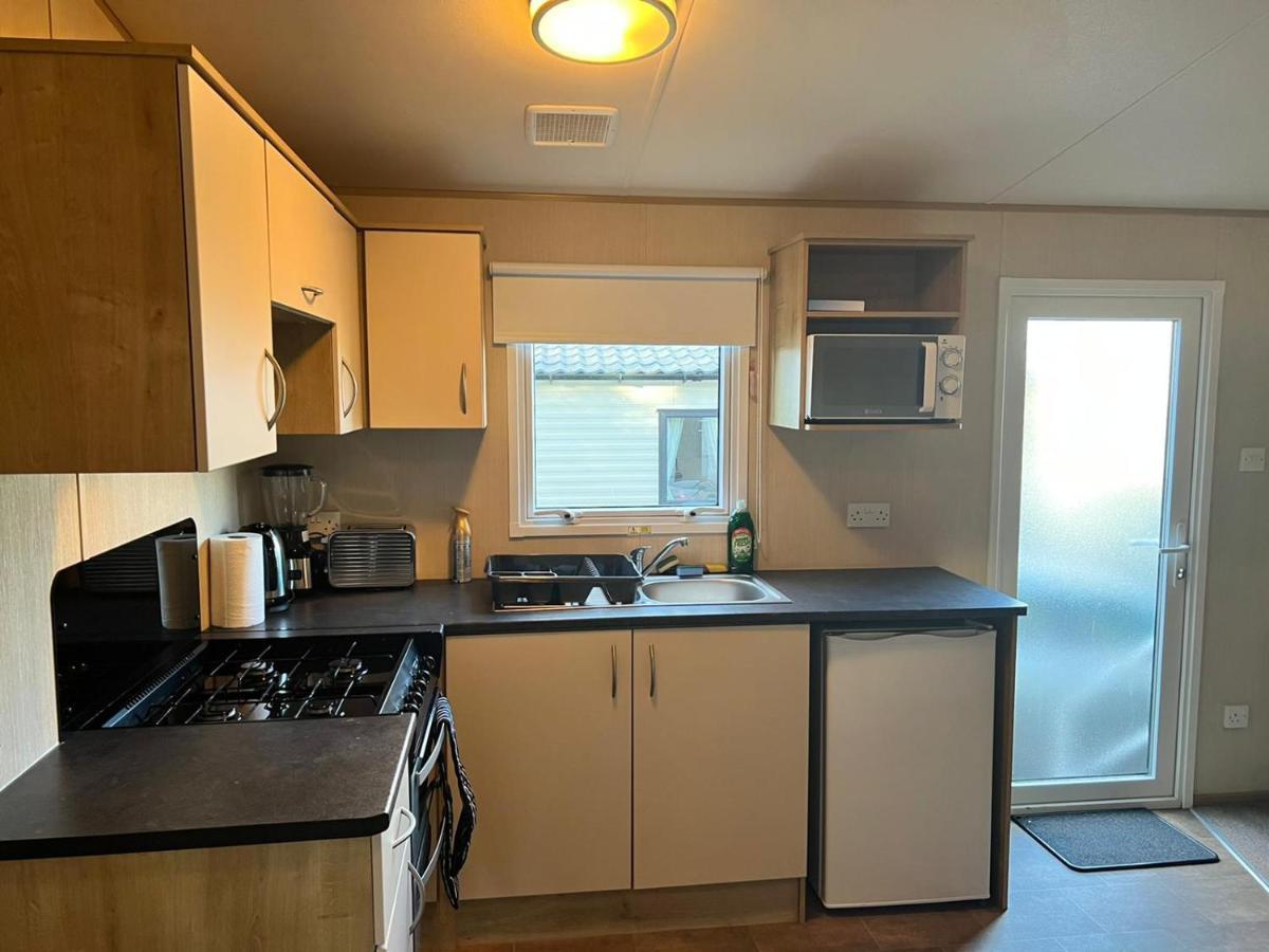 Blackpool Caravan In Haven Marton Mere Holiday Park Eksteriør bilde